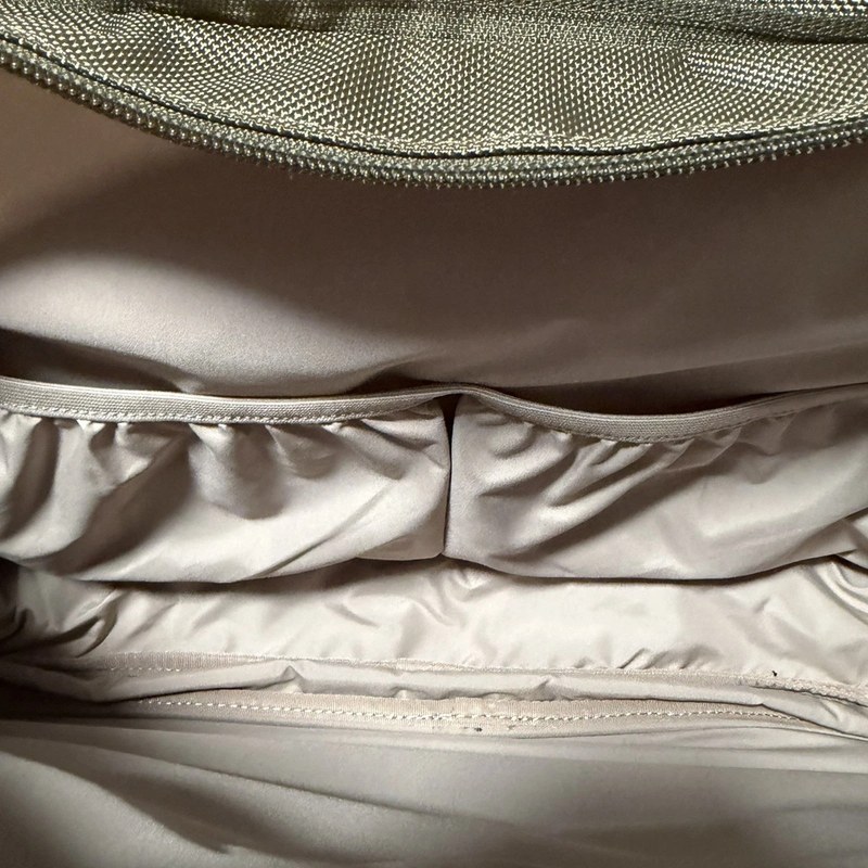 可扩展登机箱 绿色拉杆箱 万向轮