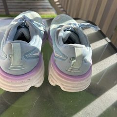 女款蓝橙配色跑步鞋 轻便气垫运动鞋 日常慢跑鞋